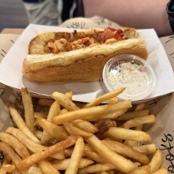 Hooks Bar & Grill - Lobster Roll - Sports Bars Near Me - Seaside Heights, New Jersey Hooks Bar & Grill - Lobster Roll - Sports Bars Near Me - Seaside Heights, New Jersey