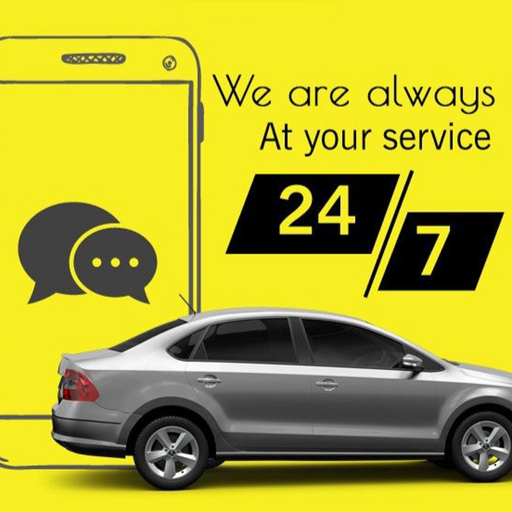 en-taxi 17冊 Two TX4 London Taxi cabs with wheelchair access are in