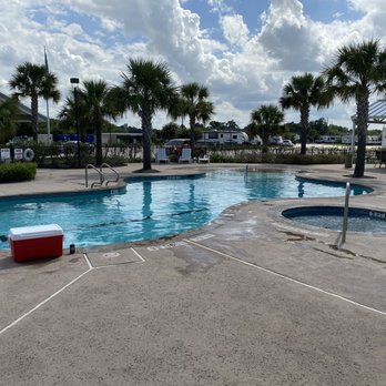 Fallbrook RV Resort by QRV - RV Parks Near Me - Houston, Texas