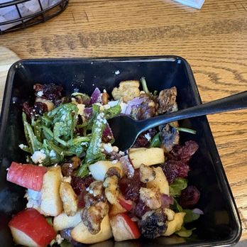 Urban Pine Eatery - Arugula orchard salad- best thing I had for our meal. Yum! - Pizza Near Me - Flagstaff, Arizona