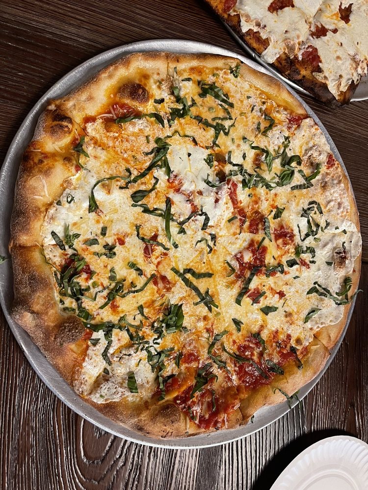 Photos of RENATO’S PIZZA MASTERS Updated August 2024 369 Photos