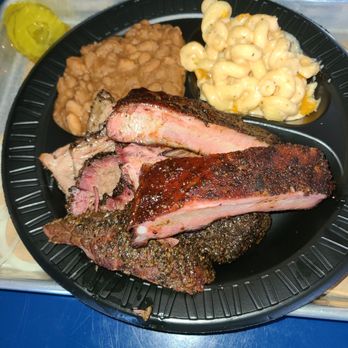 Castroville BBQ - BBQ breakfast sket, BBQ sausage, Mac & cheese and beans - Smokehouse Near Me - Castroville, Texas Castroville BBQ - BBQ breakfast sket, BBQ sausage, Mac & cheese and beans - Smokehouse Near Me - Castroville, Texas