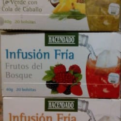 Mercadona - Me recomendaron ayer estas infusiones frías. Tengo que decir que son un gran hallazgo. Sabores interesantes
