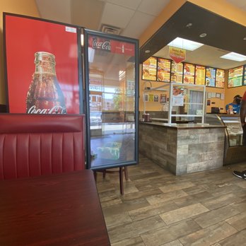 America’s Best Wings - the inside of a fast food restaurant - Fast Food Near Me - Hampton, Virginia America’s Best Wings - the inside of a fast food restaurant - Fast Food Near Me - Hampton, Virginia