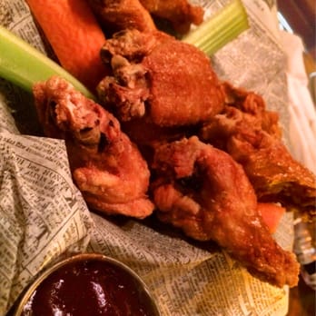 Barrelhouse 101 - wings... extra crispy... extra sauce on the side - American Near Me - Ventura, California