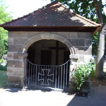 Neustädter Friedhof - Funeral Services & Cemeteries Near Me - Erlangen, BY
