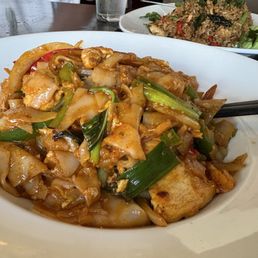 Pad Khee Mao (with chicken)