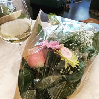 Don Me Now / Bubbly Barchique - Bouquets and champagne - Women's Clothing Near Me - Tampa, Florida Don Me Now / Bubbly Barchique - Bouquets and champagne - Women's Clothing Near Me - Tampa, Florida