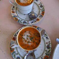 Nessa's Cafe - Cauliflower bellpepper cream soup