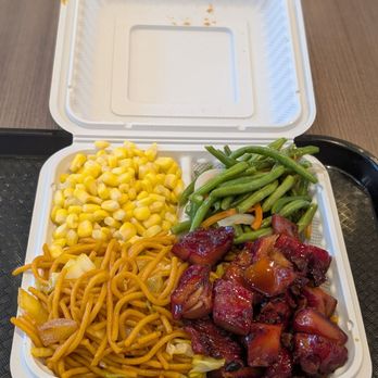 Bourbon St Grill - Combo 2 - bourbon chicken, with noodles, corn, and green beans - Southern Near Me - Winnipeg, Manitoba Bourbon St Grill - Combo 2 - bourbon chicken, with noodles, corn, and green beans - Southern Near Me - Winnipeg, Manitoba