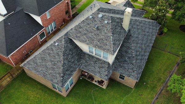 Superior Roofing Specialists Logo