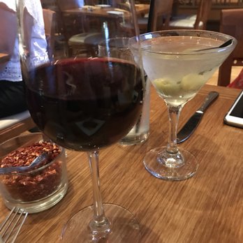 Quattro Caffe - Zinfandel & martini - Italian Near Me - Costa Mesa, California Quattro Caffe - Zinfandel & martini - Italian Near Me - Costa Mesa, California