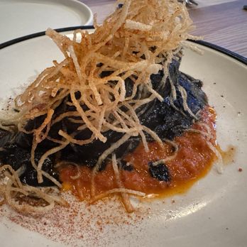 Leña - Calamari rellenos - Spanish Near Me - Detroit, Michigan