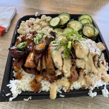 Mimi Teriyaki - Tacoma - Sticky situation and garlic AF chicken with Mac salad and cucumber salad. Garlic sauce on the rice is so good. - Japanese Near Me - Tacoma, Washington Mimi Teriyaki - Tacoma - Sticky situation and garlic AF chicken with Mac salad and cucumber salad. Garlic sauce on the rice is so good. - Japanese Near Me - Tacoma, Washington
