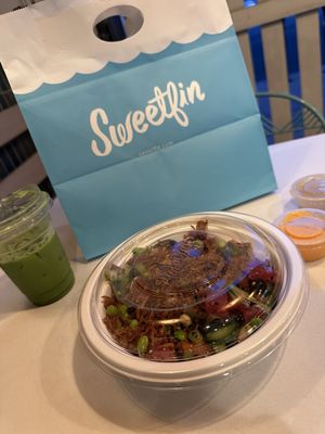 Sweetfin Poke Silverlake by null