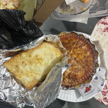Valentino's Pizza Arleta - Lasagna & Garlic Bread - Pizza Near Me - Arleta, California Valentino's Pizza Arleta - Lasagna & Garlic Bread - Pizza Near Me - Arleta, California