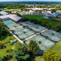 Genesis Health Clubs - Louisville Tennis Club - Plenty of outdoor courts for learning or playing tennis!