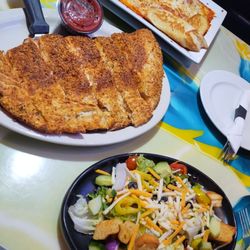 Say Cheese Pizza - Lunch with my bro. We share a cheese stromboli and spaghetti parm, balls on the side.