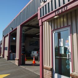 Fast Lube & Oil - Fast Lube and Oil 1820 Simpson Ave