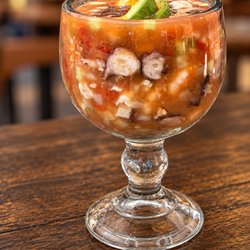 Mariscos Mi Lindo Sinaloa - Coctel Campechana