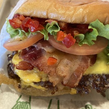 Shake Shack Mall at Millenia - SmokeShack - Fast Food Near Me - Orlando, Florida Shake Shack Mall at Millenia - SmokeShack - Fast Food Near Me - Orlando, Florida