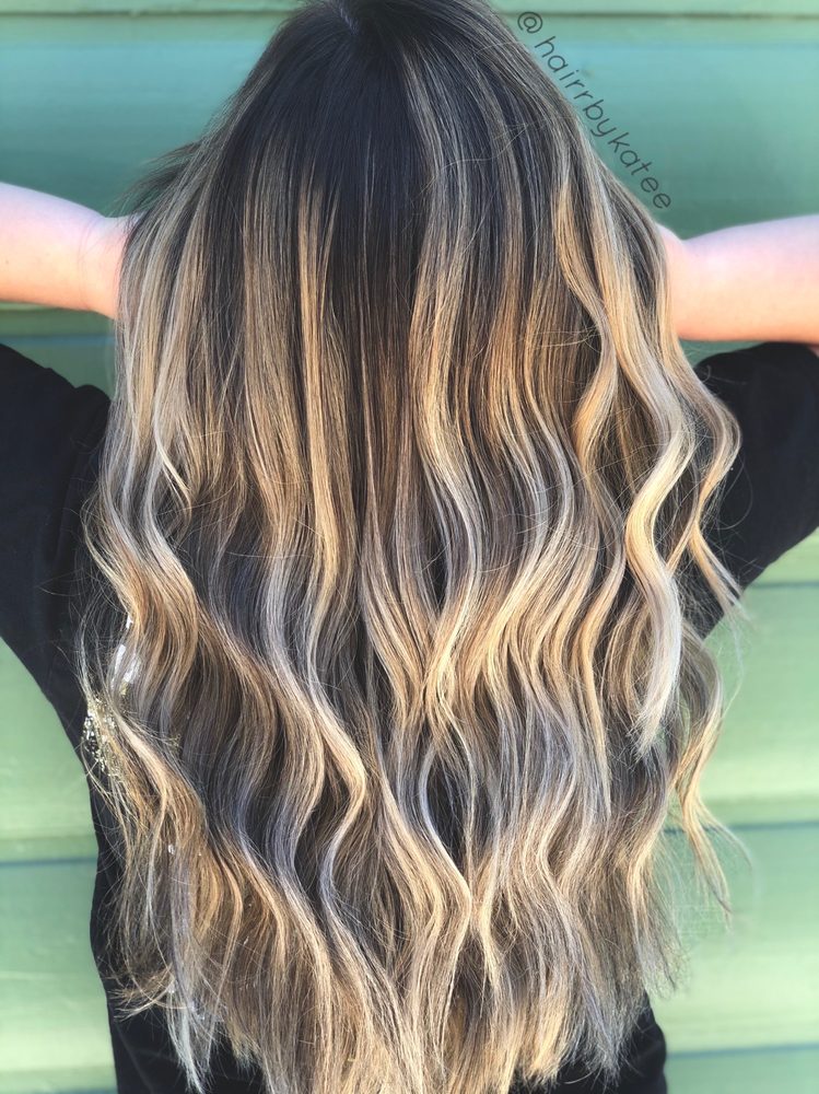 Hair In the Woods Logo