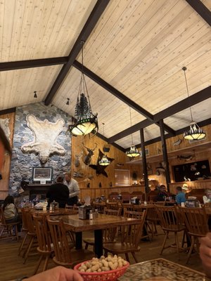 Bill's Pizza & Pub North by null