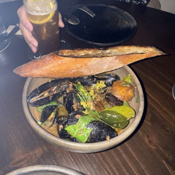 Jun - Mussels - New American Near Me - Houston, Texas Jun - Mussels - New American Near Me - Houston, Texas