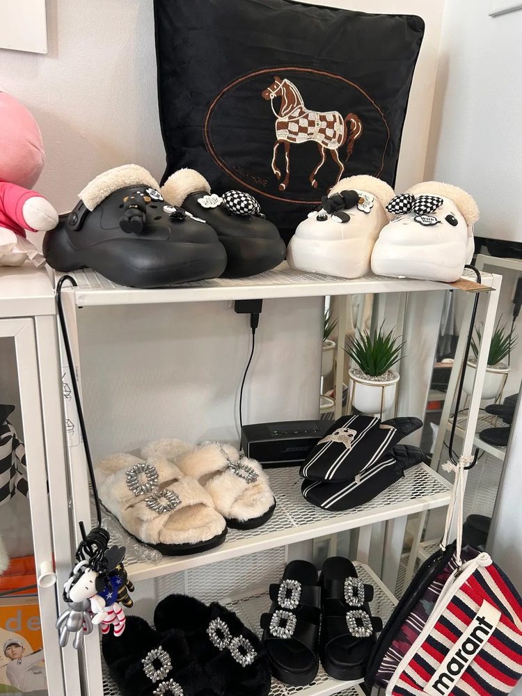 PINK DIAMOND Updated September 2024 9737 Yonge Street, Richmond