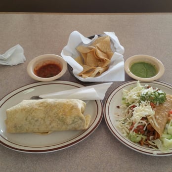El Taco Grande - Crispy taco and California burrito. Even the chips and salsa's amazing at this Carpinteria secret! - Mexican Near Me - Carpinteria, California