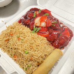 Hakka Rise and Momo Hub - Lunch sweet and sour chicken