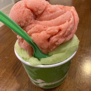La Michoacana Deluxe - Guava and lime - Ice Cream & Frozen Yogurt Near Me - Anaheim, California La Michoacana Deluxe - Guava and lime - Ice Cream & Frozen Yogurt Near Me - Anaheim, California
