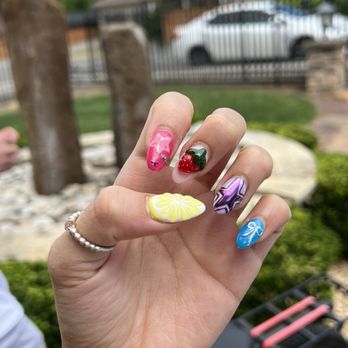 Caesars Nail Spa - Nail Salons Near Me - Tacoma, Washington