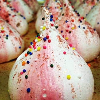 The Grand Meringue - Sprinkled Strawberry Cream - for birthday parties, baby showers and more. - Desserts Near Me The Grand Meringue - Sprinkled Strawberry Cream - for birthday parties, baby showers and more. - Desserts Near Me
