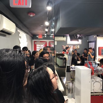 Sharetea - Packed line and no one is moving. Lots of staff but no one doing anything. - Bubble Tea Near Me - Washington, DC, District of Columbia Sharetea - Packed line and no one is moving. Lots of staff but no one doing anything. - Bubble Tea Near Me - Washington, DC, District of Columbia