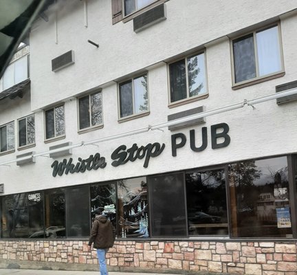 Whistle Stop Pub 47 Photos 42 Reviews Pubs 105 Miette Avenue Jasper Ab Phone Number