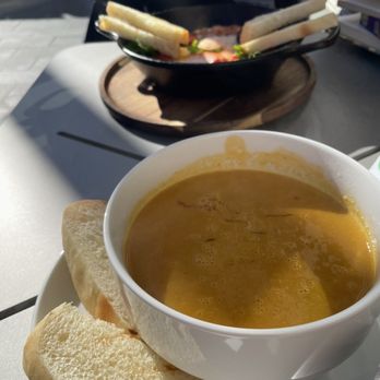Urban Kitchen - American Near Me - Burlingame, California