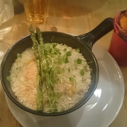 Leek and asparagus macaroni cheese