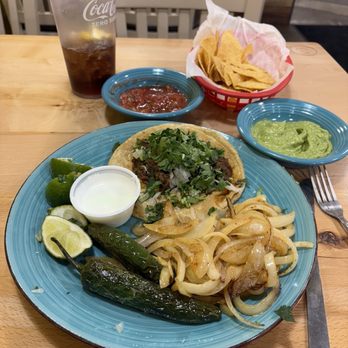 Deysi’s Tacos - Mexican Near Me - Nappanee, Indiana
