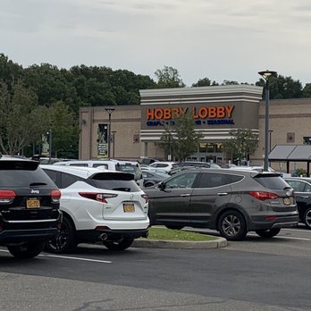 Hobby Lobby - Home Decor Near Me - Commack, New York