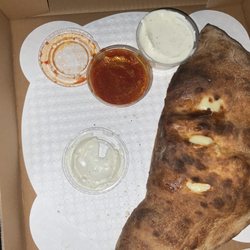 Rising Crust Pizzeria - Cheese calzone