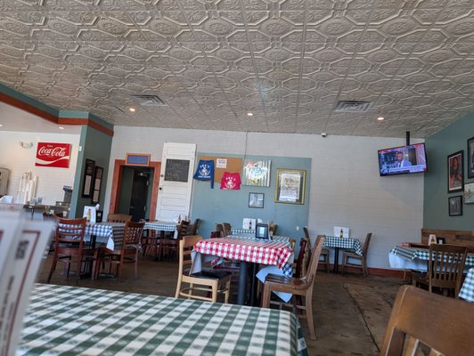Gus's World Famous Fried Chicken by null