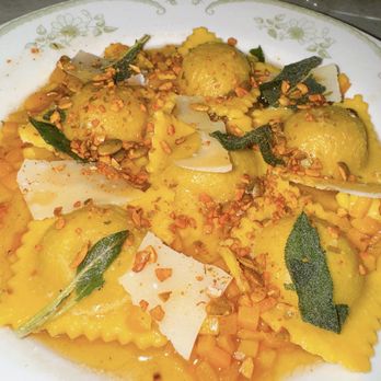 Via Triozzi - Ravioli de azúcar - Italian Near Me - Dallas, Texas Via Triozzi - Ravioli de azúcar - Italian Near Me - Dallas, Texas