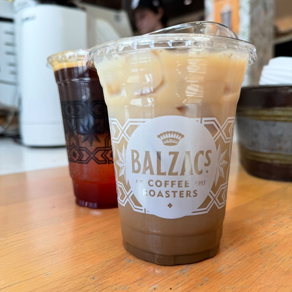Balzac's - Up Express - Caramel Apple Latte and Espresso Tonic (Citrus) - Coffee & Tea Near Me - Toronto, Ontario Balzac's - Up Express - Caramel Apple Latte and Espresso Tonic (Citrus) - Coffee & Tea Near Me - Toronto, Ontario