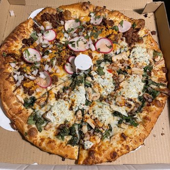 Rose City Pizza - Top half- Birria. Bottom half- Spinach Pie with added chicken and onions. - Pizza Near Me - Rosemead, California Rose City Pizza - Top half- Birria. Bottom half- Spinach Pie with added chicken and onions. - Pizza Near Me - Rosemead, California