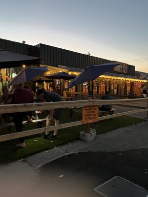 Batch 44 Brewery and Kitchen by null