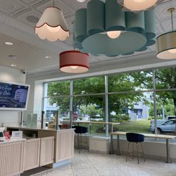 SusieCakes - Nashville - Inside the cute shop
