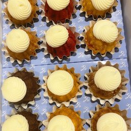 cupcakes in a box