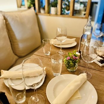 Robba da Matti West End - a table set for two - Italian Near Me - Vancouver, British Columbia Robba da Matti West End - a table set for two - Italian Near Me - Vancouver, British Columbia