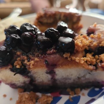 Gus's BBQ - Blueberry Biscuit Cobbler - Barbeque Near Me - Porter Ranch, California